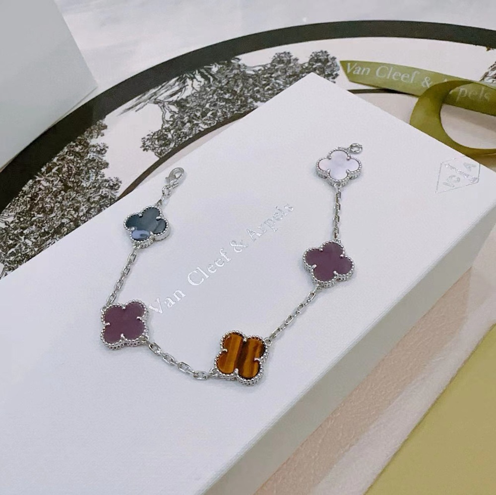 ✨Van Cleef & Arpels Vintage Alhambra 5 Motifs Mixed Stone Silver Bracelet